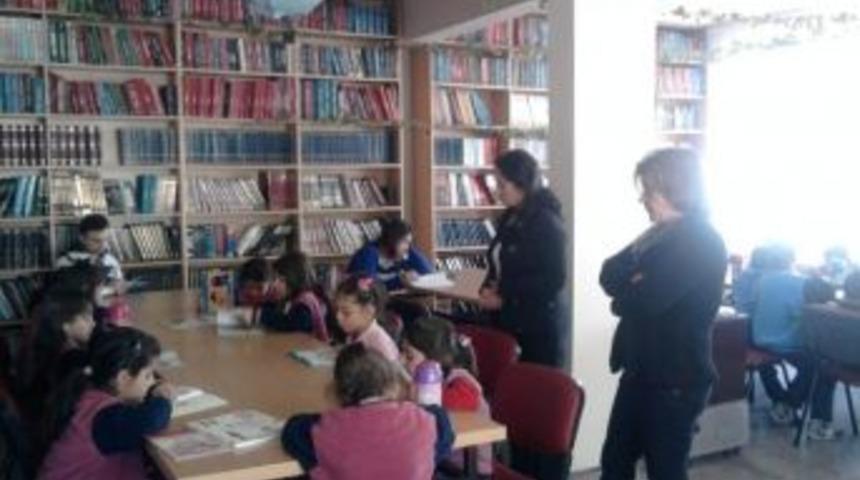 Doğanşehir&rsquo;de Halk K&uuml;t&uuml;phanesi Yenilendi