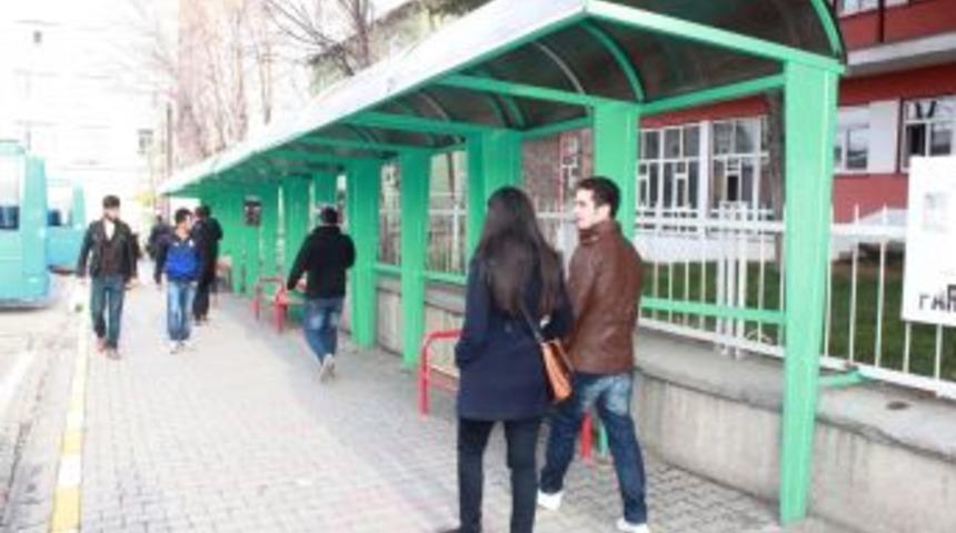 Muş&rsquo;ta &Uuml;niversite Otob&uuml;s Hattına Durak Yapıldı