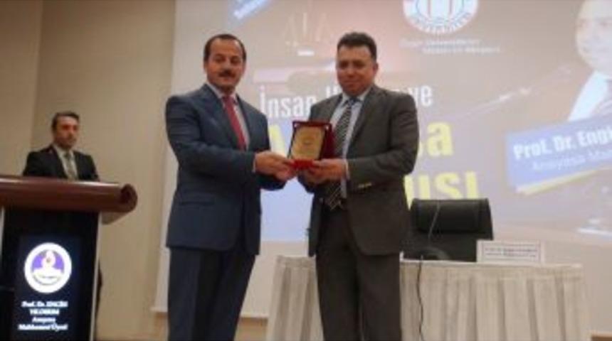 "Yamalı Boh&ccedil;aya D&ouml;nen Darbe Anayasası Ile Y&ouml;netilmeyi Haketmiyoruz"
