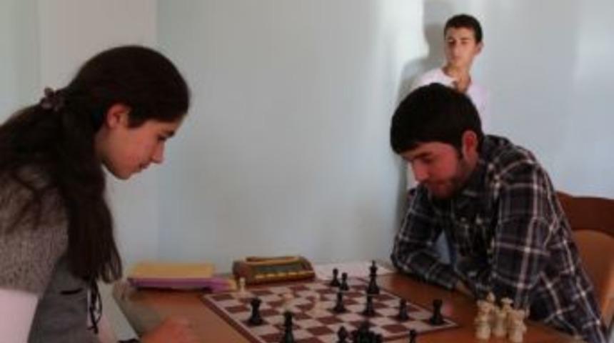 Satran&ccedil; İl Birinciliği M&uuml;sabakaları Yapıldı