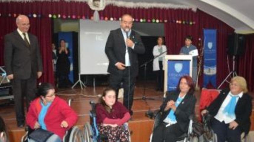 Bir Adım İ&ccedil;in Bin Y&uuml;rek Koştu