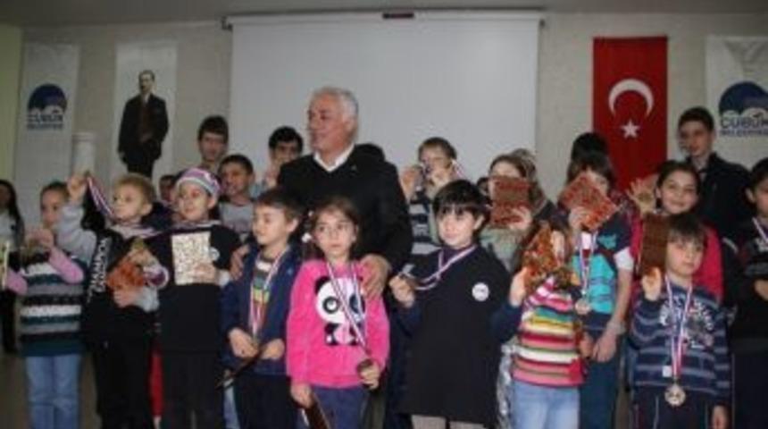 &Ccedil;ubuk'ta &lsquo;atat&uuml;rk Kupası Satran&ccedil; Turnuvası&rsquo; Yapıldı