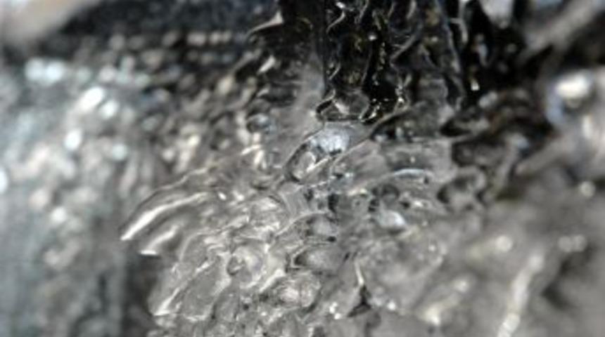 Erzurum&rsquo;da &Ccedil;eşmeler Buz Tuttu