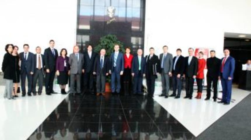 Rusya Federasyonu Ulyanovsk B&ouml;lgesi T&uuml;rk Iş Adamlarını Yatırıma Bekliyor