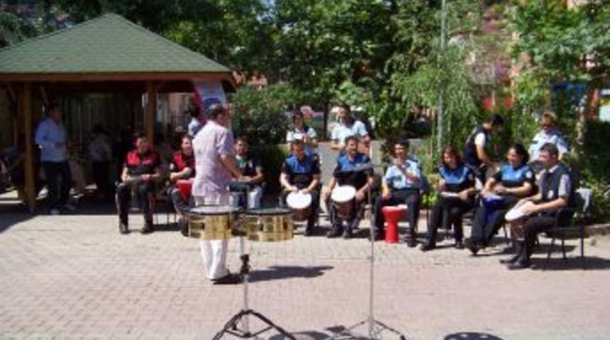 &Ouml;ğrenciler M&uuml;zikle Su&ccedil;tan Korunacak