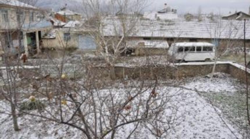 Seydişehir&rsquo;e Mevsimin İlk Karı Yağdı