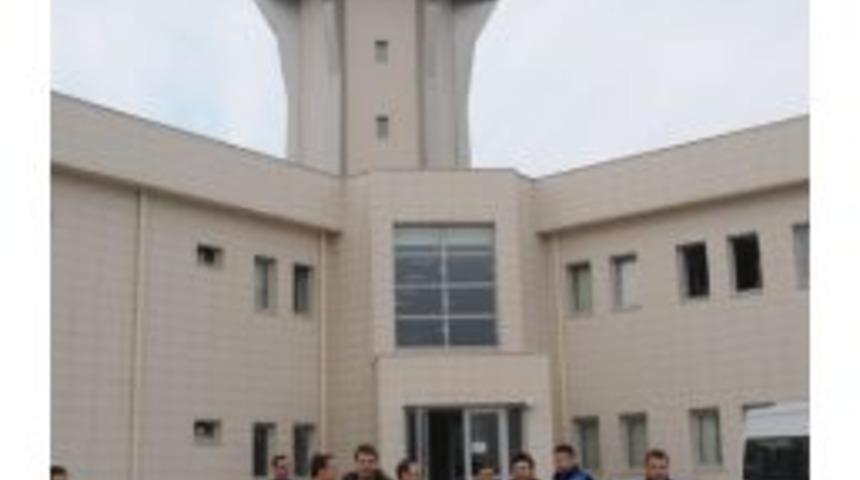 Cizreli &Ouml;ğrenciler İlk Defa U&ccedil;akla Tanıştı