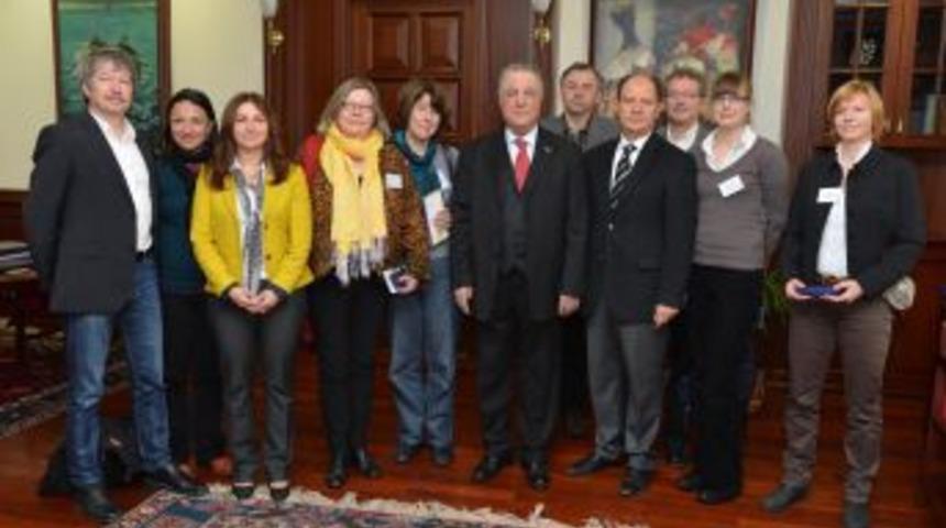 İzmir Ile Bremen'in Eğitim Dayanışması