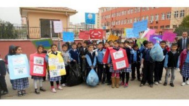 Öğrencilerden Anlamlı Davranış