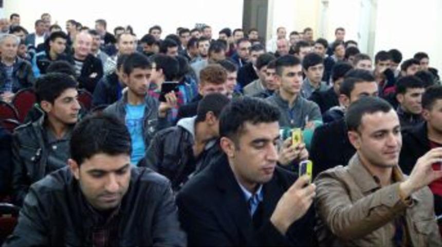 Sanat&ccedil;ı G&ouml;kmen'e, Viranşehir'de B&uuml;y&uuml;k Ilgi