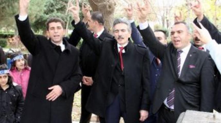 Mhp&rsquo;liler Diyarbakır&rsquo;da &Uuml;lk&uuml;c&uuml; Yemini Etti