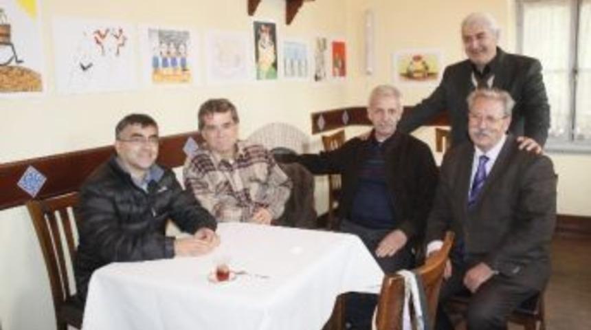 Chp'li Aday Adaylarından Engellilere Ziyaret