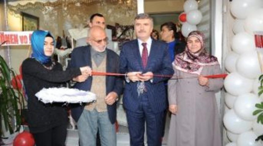 Komek&rsquo;te Meslek &Ouml;ğrenen Kursiyer Kendi İş Yerini A&ccedil;tı