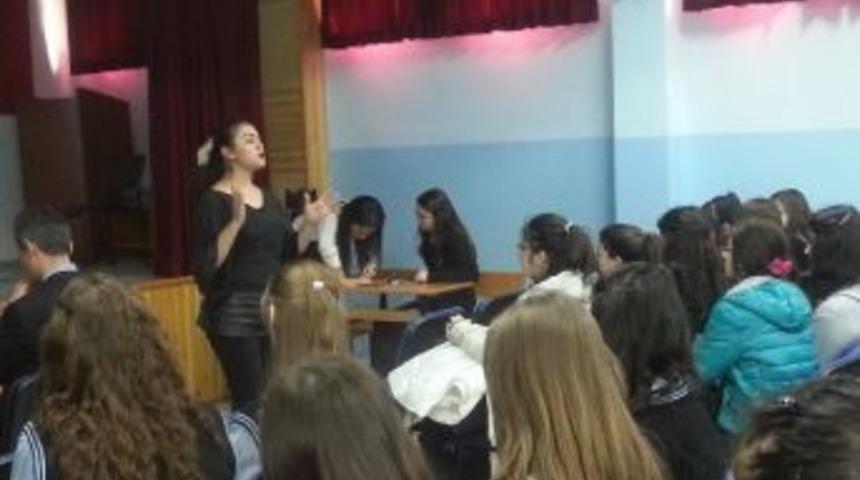 Edirne Emniyetinden &Ouml;ğrencilere Madde Bağımlılığı Semineri