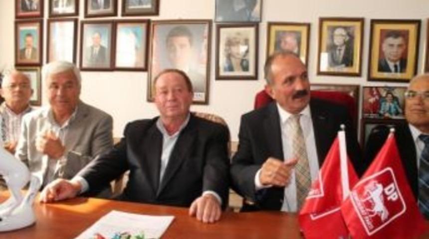 Fethiye Belediye Başkanı Beh&ccedil;et Saatcı'nın Yeni Partisi Dp İl&ccedil;e Başkanı İstifa Etti