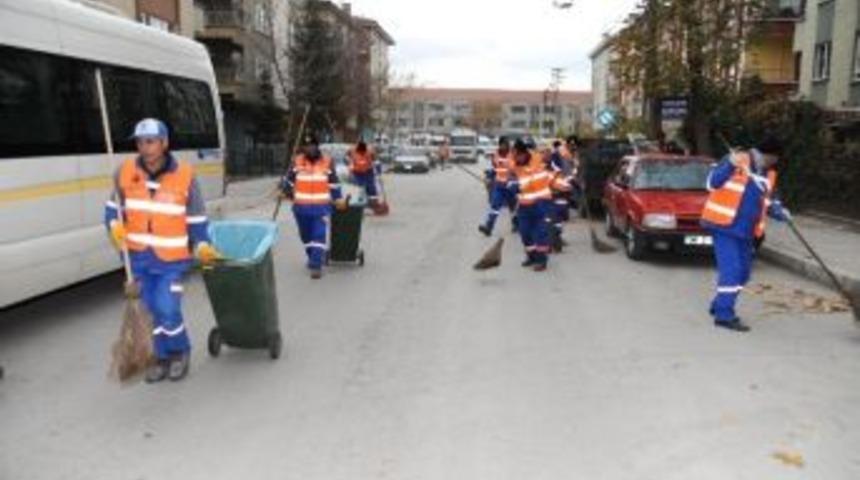 Z&uuml;beyde Hanım Mahallesi&rsquo;nde D&ouml;rt D&ouml;rtl&uuml;k Temizlik