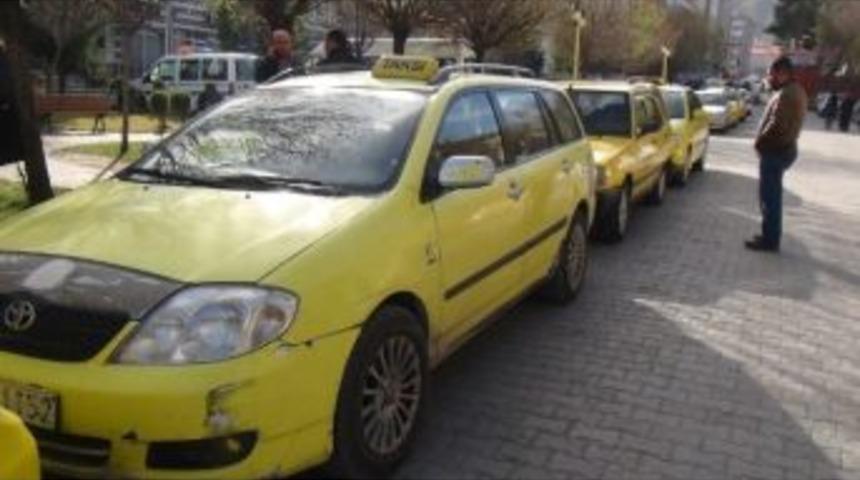 Bitlis&rsquo;teki Taksicilerden Lpg Zammına Tepki