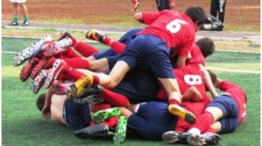 &Ouml;demiş Belediye U-17&rsquo;lerde Şampiyonluğu Garantiledi