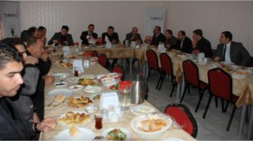 'İşadamlarının Dayanışma I&ccedil;inde Olması &Uuml;lke Ekonomisi I&ccedil;in &Ouml;nemli'