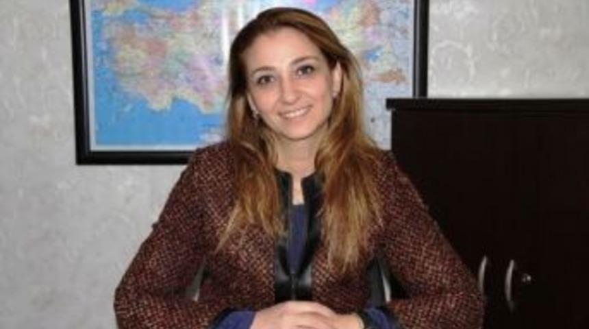 Karabağlar'a Hizmet İ&ccedil;in Siyasete Atıldı
