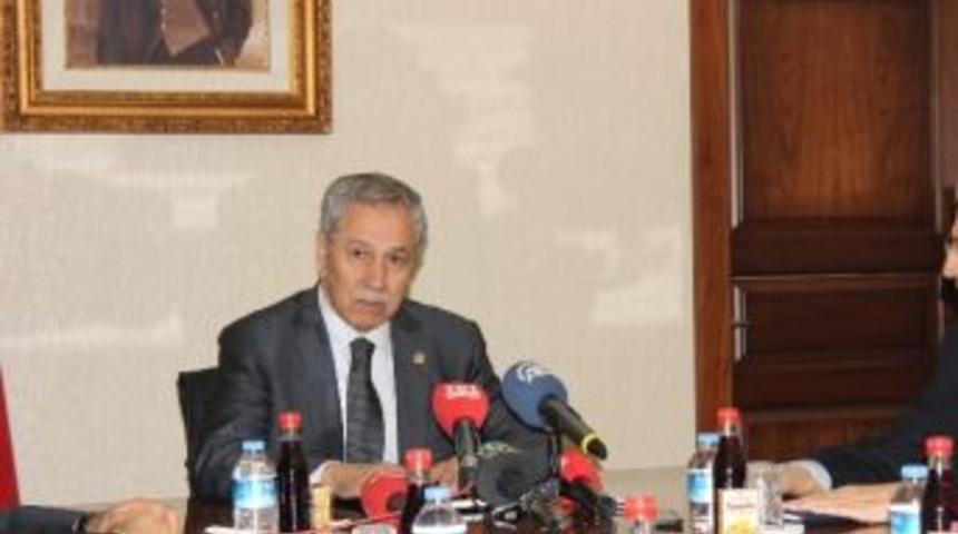 Başbakan Yardımcısı Arın&ccedil; Dershanecilerle Biraraya Geldi