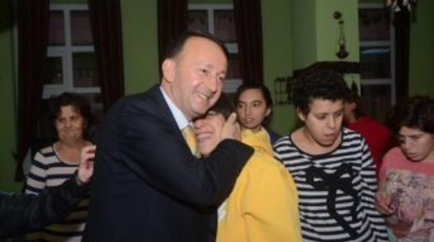 Başkan Karabalık, Engellileri Unutmadı