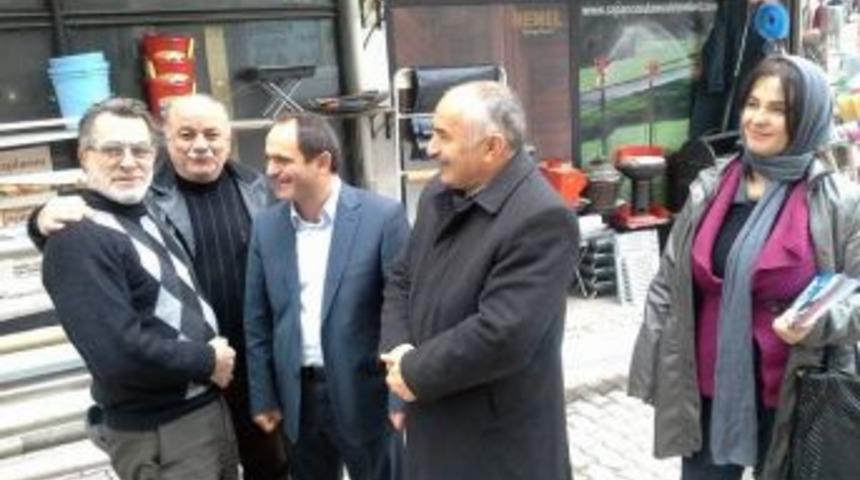 Ecevit Keleş Sapanca esnafını ziyaret etti