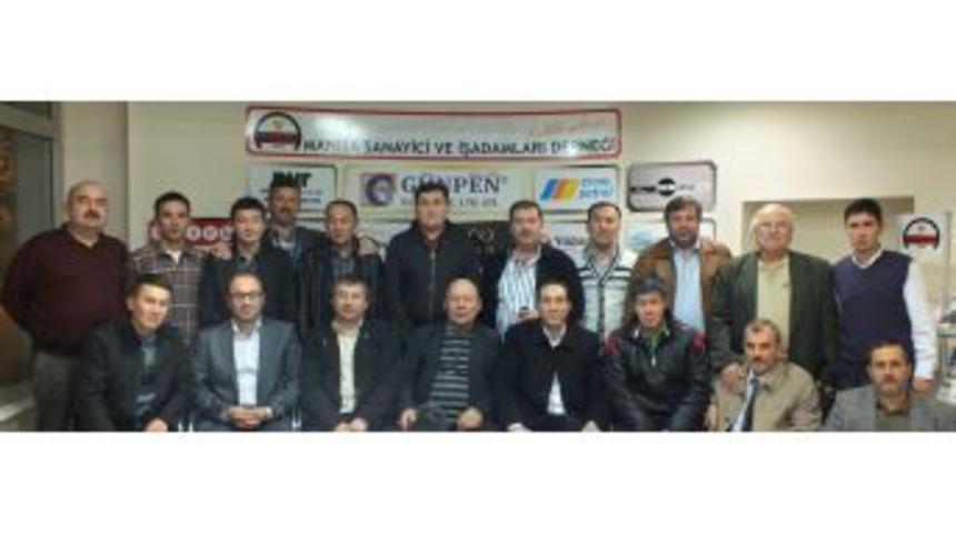 Kazakistanlı Işadamları Manisa'da Iş G&ouml;r&uuml;şmeleri Yaptı