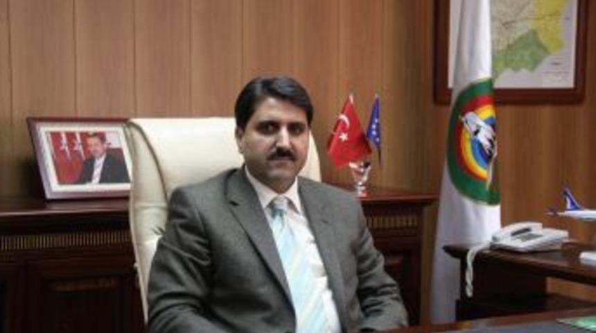 Bing&ouml;l Belediye Başkanı Atalay, AK Parti'den Istifa Etti