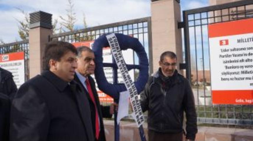 CHP Genel Merkezinde Siyah &Ccedil;elenkli Protesto