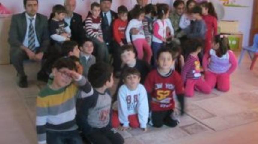 Kıbrıs Gazileri, Anaokulu &Ouml;ğrencilerini Ziyaret Etti