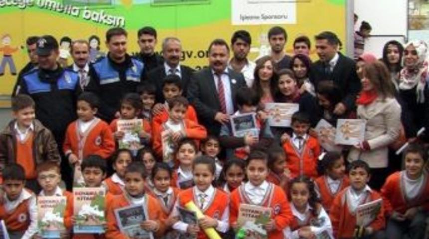 D&uuml;nya G&ouml;n&uuml;ll&uuml;ler G&uuml;n&uuml; Adıyaman&rsquo;da Kutlanıyor