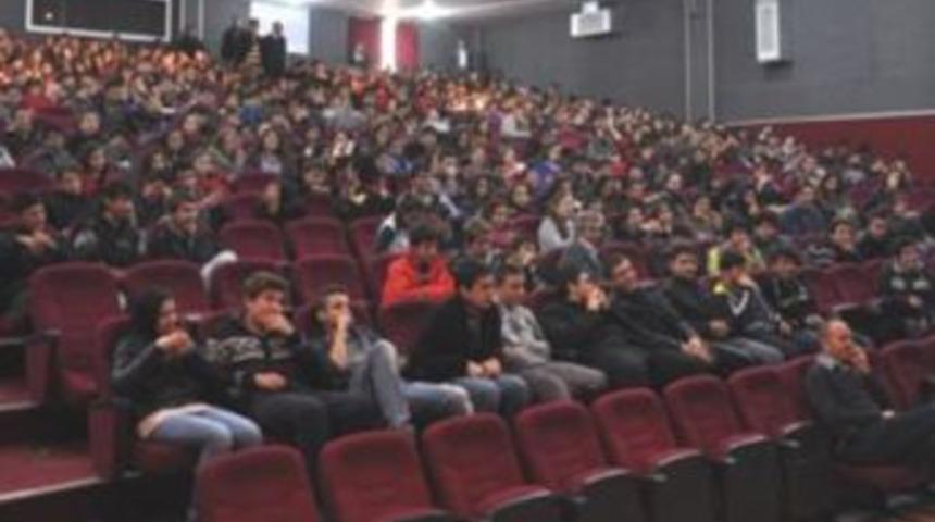 Urla Emniyeti'nden Liselilere &ldquo;mutlu Bakış Projesi&rdquo; Semineri