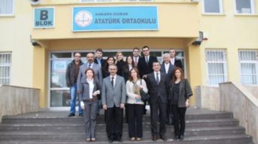 Kazan&ccedil;larından Biriktirip 500 Kitap Hediye Ettiler