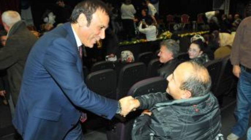 Osman Gen&ccedil;: Şehirler Engelsiz Olmalıdır