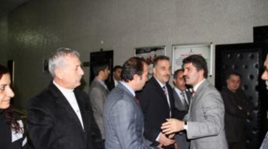 Başkan &Ccedil;akır Alkışlarla Karşılandı