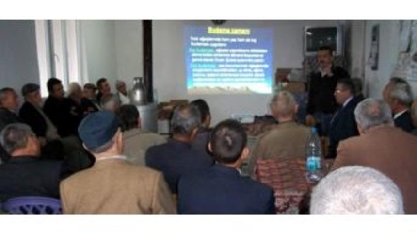 İncir Yetiştiricilerine Uygulamalı Budama Eğitimi Verildi