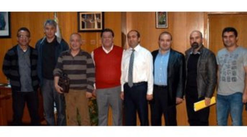 Aydın'da K&uuml;&ccedil;&uuml;kbaş Hayvan Yetiştiriciliğinin Geliştirilmesi İ&ccedil;in Projeler Hazırlandı