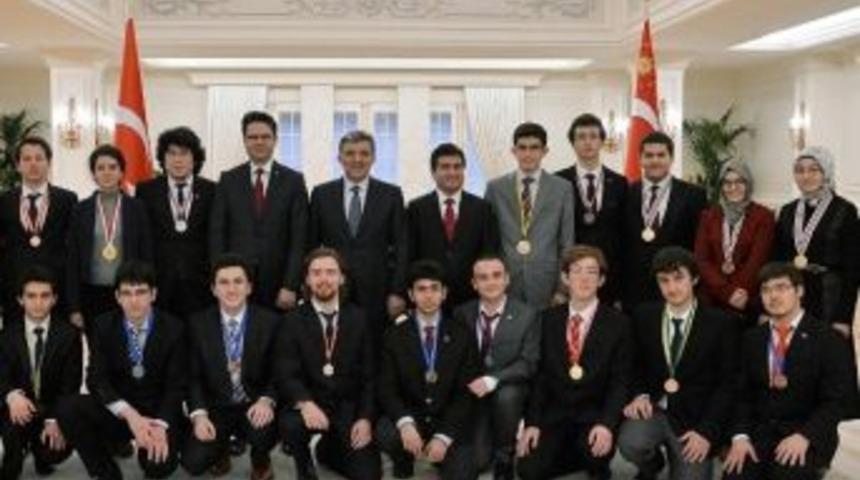 Yamanlar&rsquo;ın Madalyalı &Ouml;ğrencileri Cumhurbaşkanlığı K&ouml;şk&uuml;&rsquo;nde