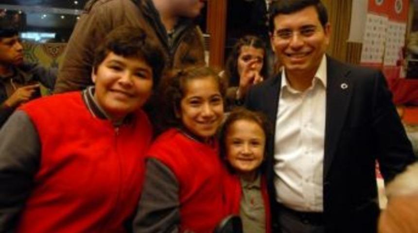 Başkan T&uuml;t&uuml;nc&uuml; Engelli &Ouml;ğrencilerle Bir Araya Geldi