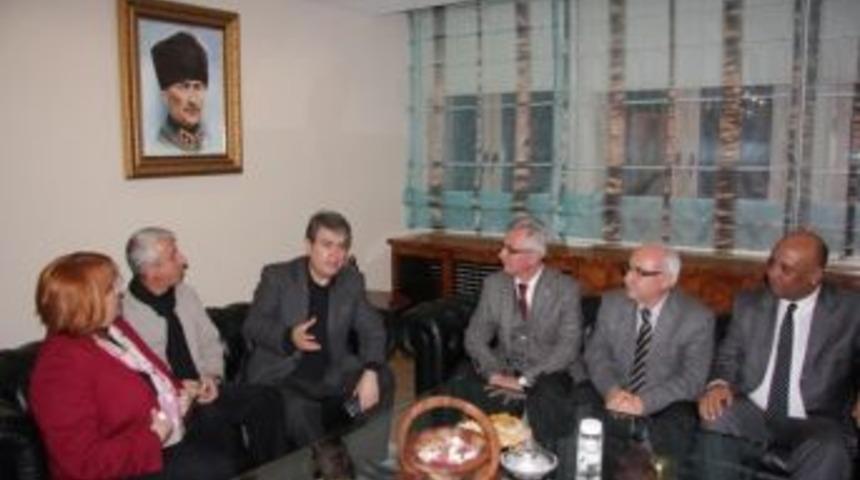 Chp&rsquo;li Batum&rsquo;dan Başkan &Ccedil;ağlayan&rsquo;a Ziyaret