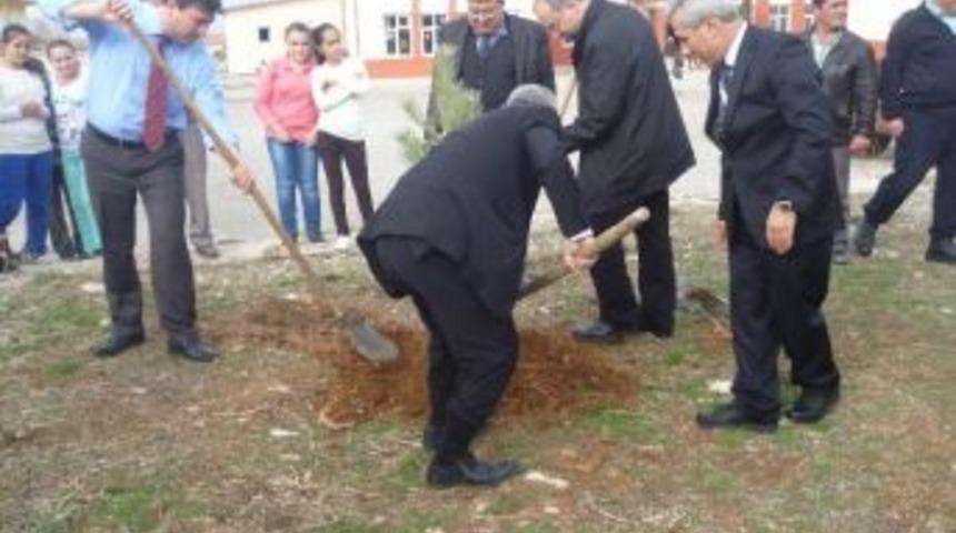 Adalet Bakanlığı Daire Başkanı Kamar&rsquo;ın Okul Ziyareti