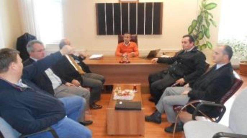 Mhp Belediye Başkanı Yanmaz, &Ouml;ğretim G&ouml;revlileriyle Bir Araya Geldi