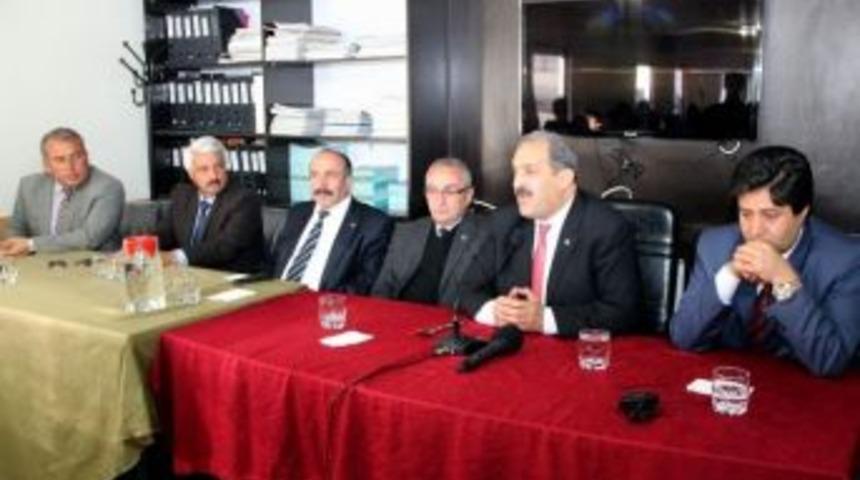 Başkan &Uuml;rg&uuml;p Park Bah&ccedil;eler M&uuml;d&uuml;rl&uuml;ğ&uuml; Personeliyle Yemekte Bir Araya Geldi