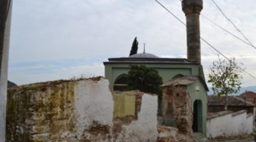 "&ccedil;i&ccedil;ek Diyarı" Bayındır, Tarihine Sahip &Ccedil;ıkıyor