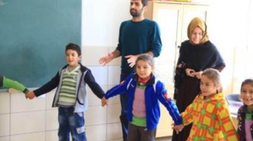 As&uuml; Pdr &Ouml;ğrencileri &Ouml;ğretirken &Ouml;ğrendi