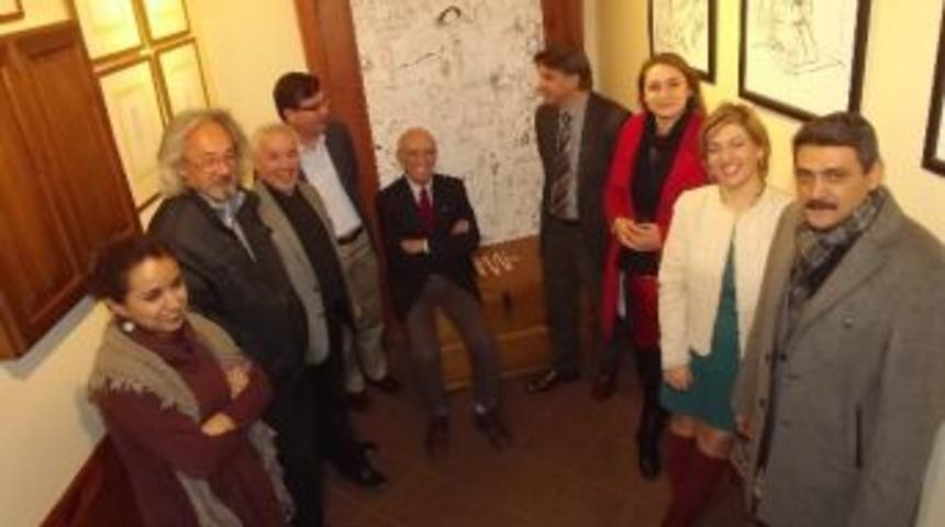 Tan Oral&rsquo;ın ''kıkırdak &Ccedil;izgiler Sergisi&rsquo; Karikat&uuml;r M&uuml;zesi&rsquo;nde A&ccedil;ıldı