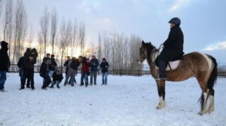 Sessiz Buluşmadan Sıcak G&ouml;r&uuml;nt&uuml;ler