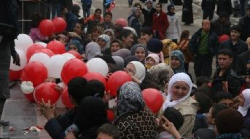 Cumhurbaşkanı Abdullah Gül'e Sevgi Seli