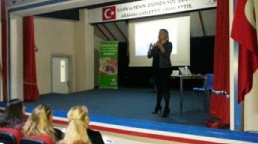 Bah&ccedil;eşehir Koleji&rsquo;nde &lsquo;mutlu Aile Mutlu, &Ccedil;ocuk&rsquo; Semineri